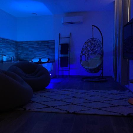 Appartement Cosy Jacuzzy Luxe Gare De Toulon Ngoại thất bức ảnh